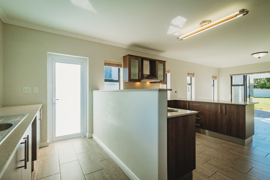 3 Bedroom Property for Sale in Kraaibosch Country Estate Western Cape